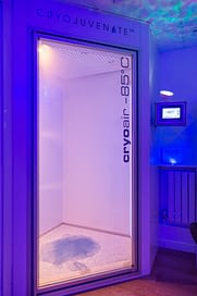 whole body cryotherapy chamber in sevenoaks kent chamber