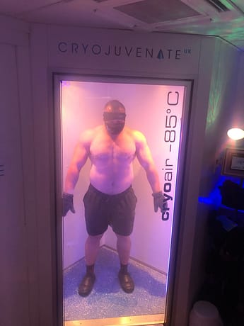 Britains Strongest man using cryotherapy