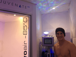 Jed Wallace does Cryotherapy